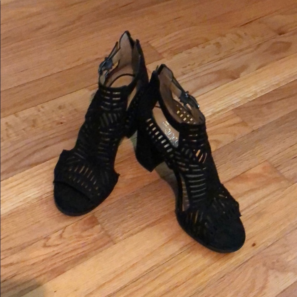 Black velvet heels